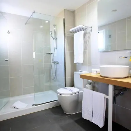 One Bedroom Sea View With Half Board,pool And Wifi, Beach Playa Blanca (Lanzarote)