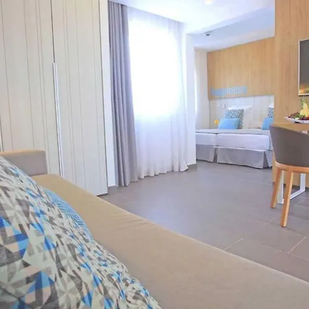 Apartman One Bedroom Sea View With Half Board,pool And Wifi, Beach *