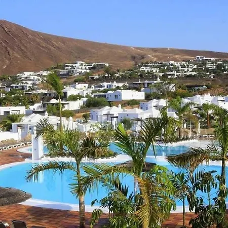 Apartamento One Bedroom Sea View With Half Board,pool And Wifi, Beach *