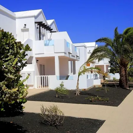 One Bedroom Sea View With Half Board,pool And Wifi, Beach * Playa Blanca (Lanzarote)